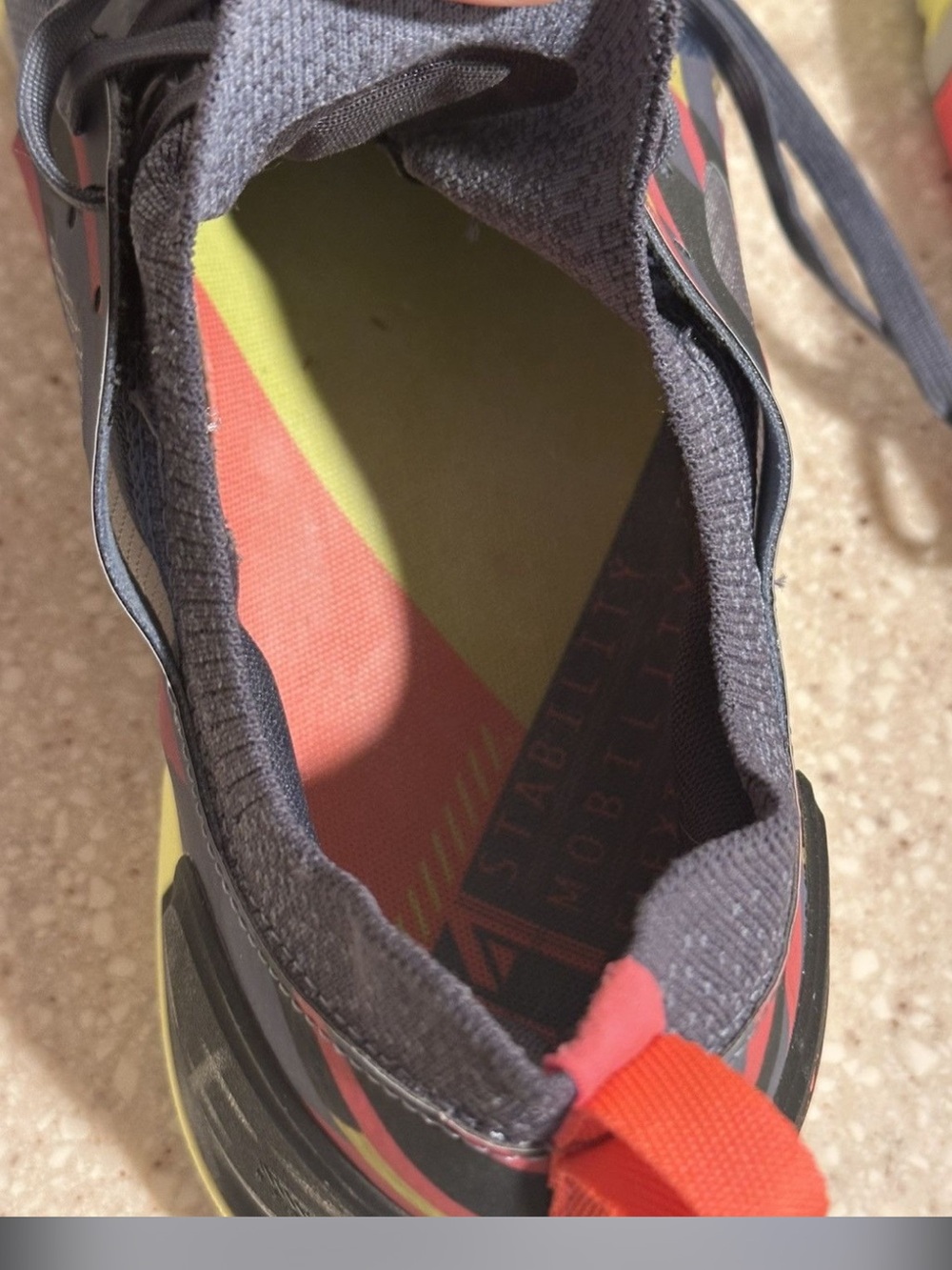 Under Armour TriBase Reign 4 Pro Amp Training Shoes Aurora Purple Yellow Ray 14 - Picture 12 of 16